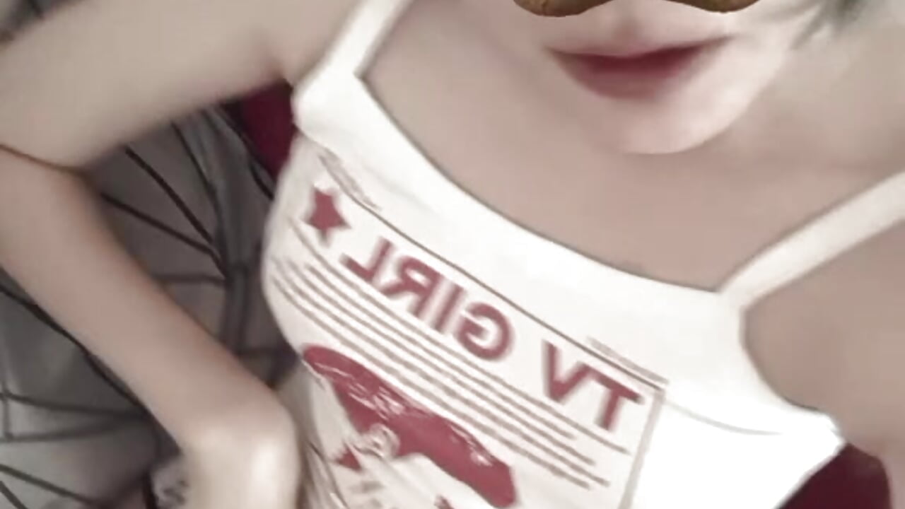 woof - video by MammieLippoldt