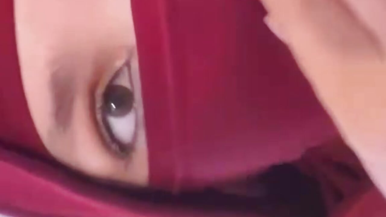 come and see my pussy