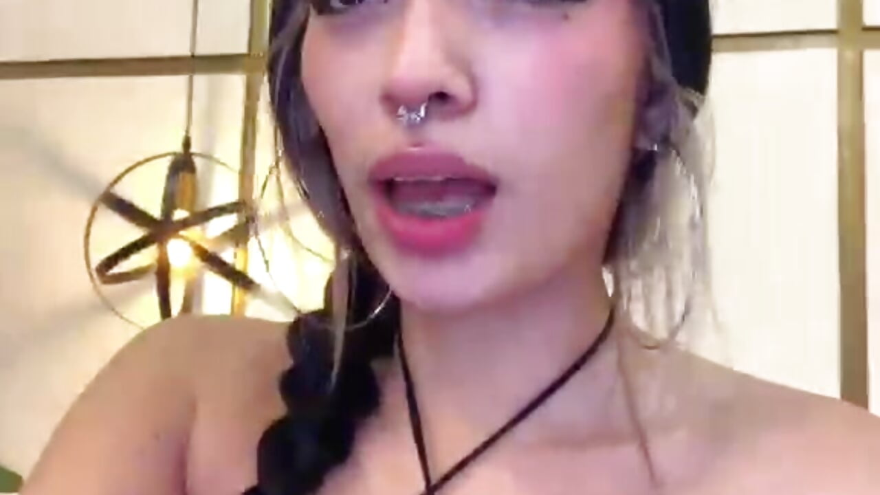 smiles😈🖤 - video by Stefa_Valmont cam model