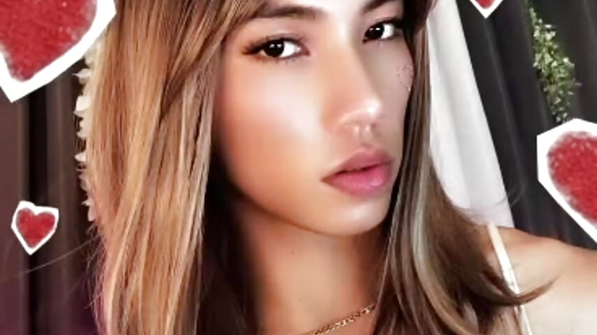 3df97c2d-b970-4a2a-97ca-174e9a06bb37 - video của người mẫu cam urasianfairyxx