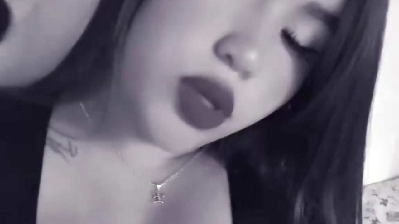 I’m craze about you 😳😍💦🤤 - video by camila_gomez_t cam model