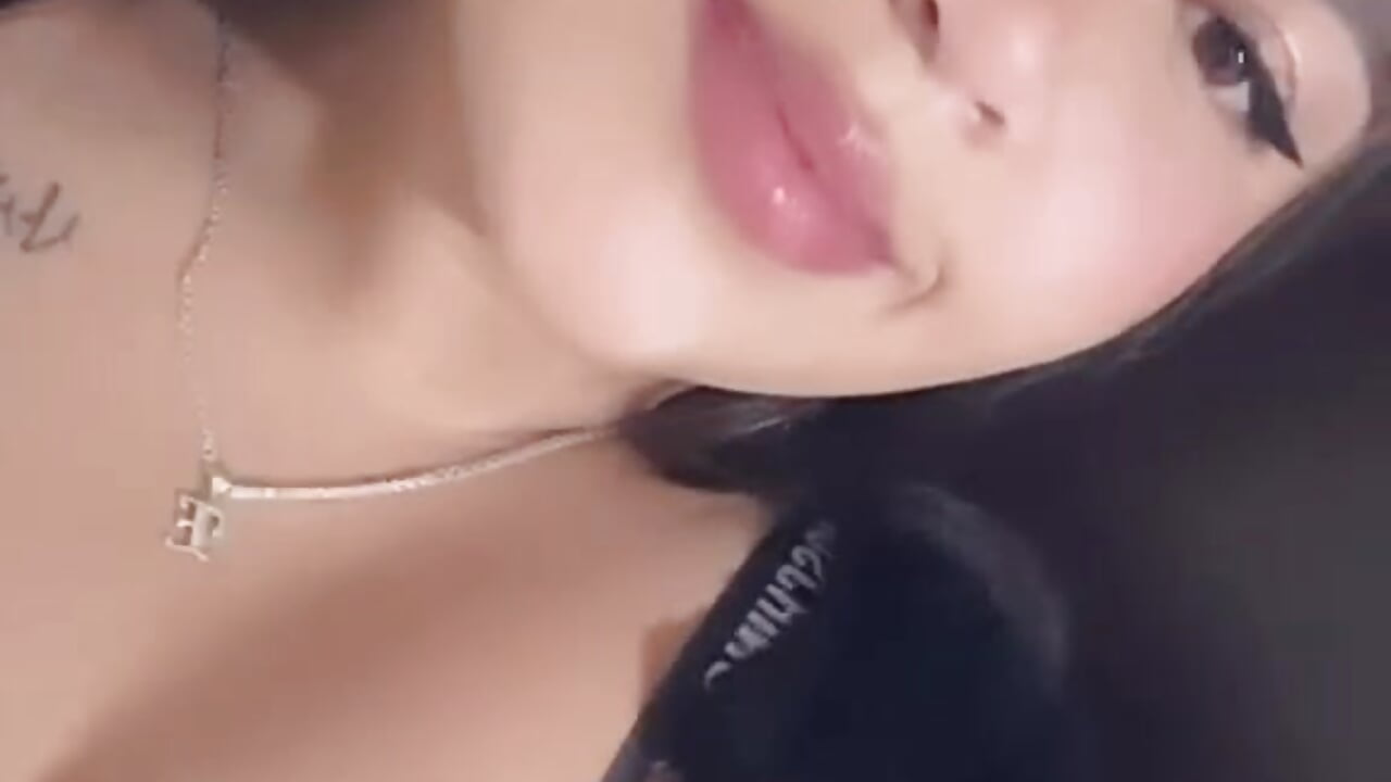 welcome, follow me - video by camila_gomez_t cam model