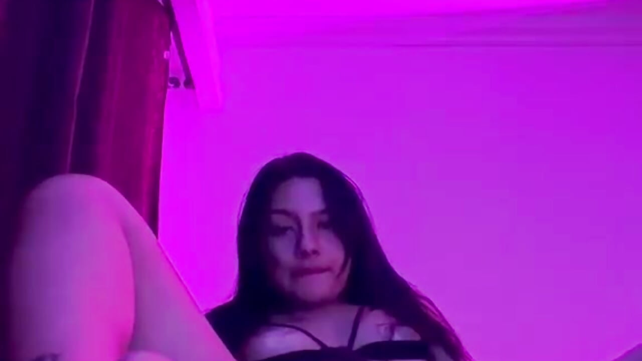 Me 👌 — filmik KimmieWalton, modela(-lki) na kamerkach