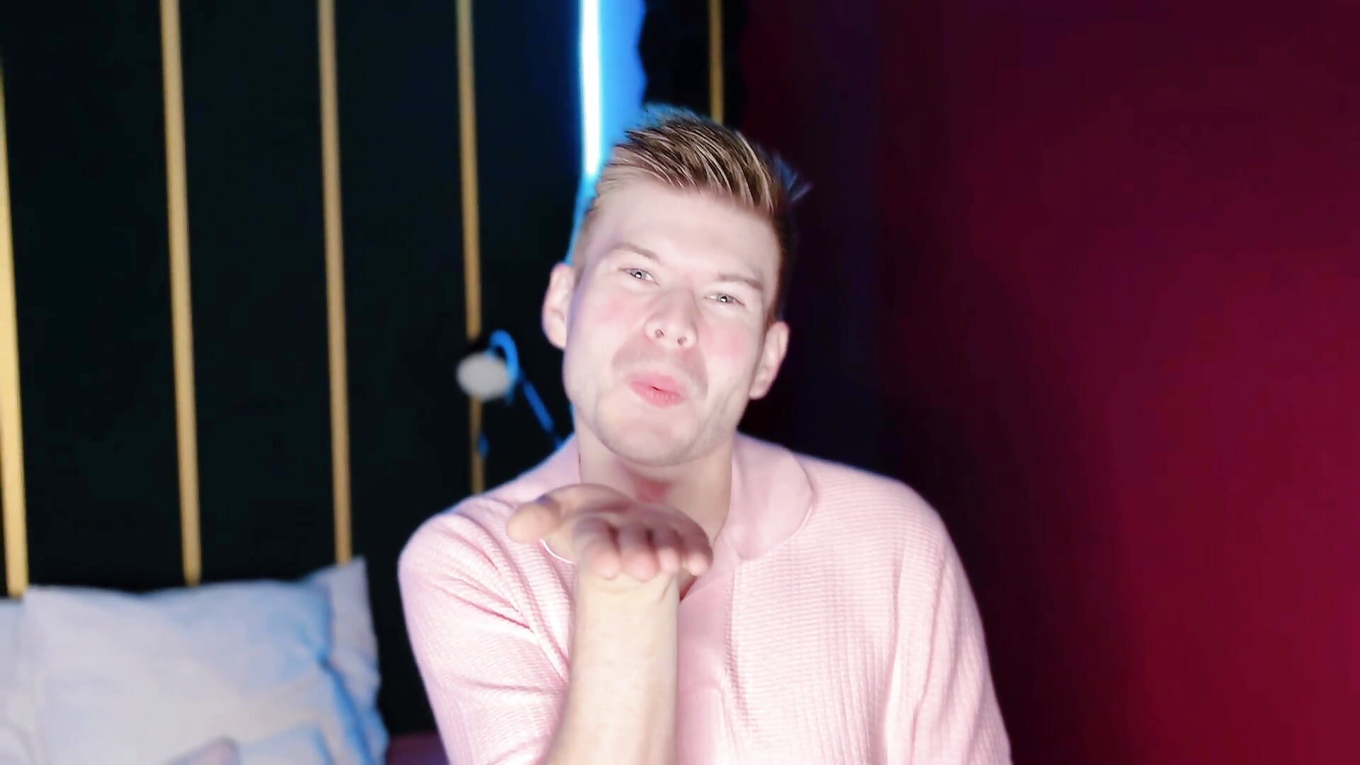 It's just me😘 - video av Walter_Fry cam model
