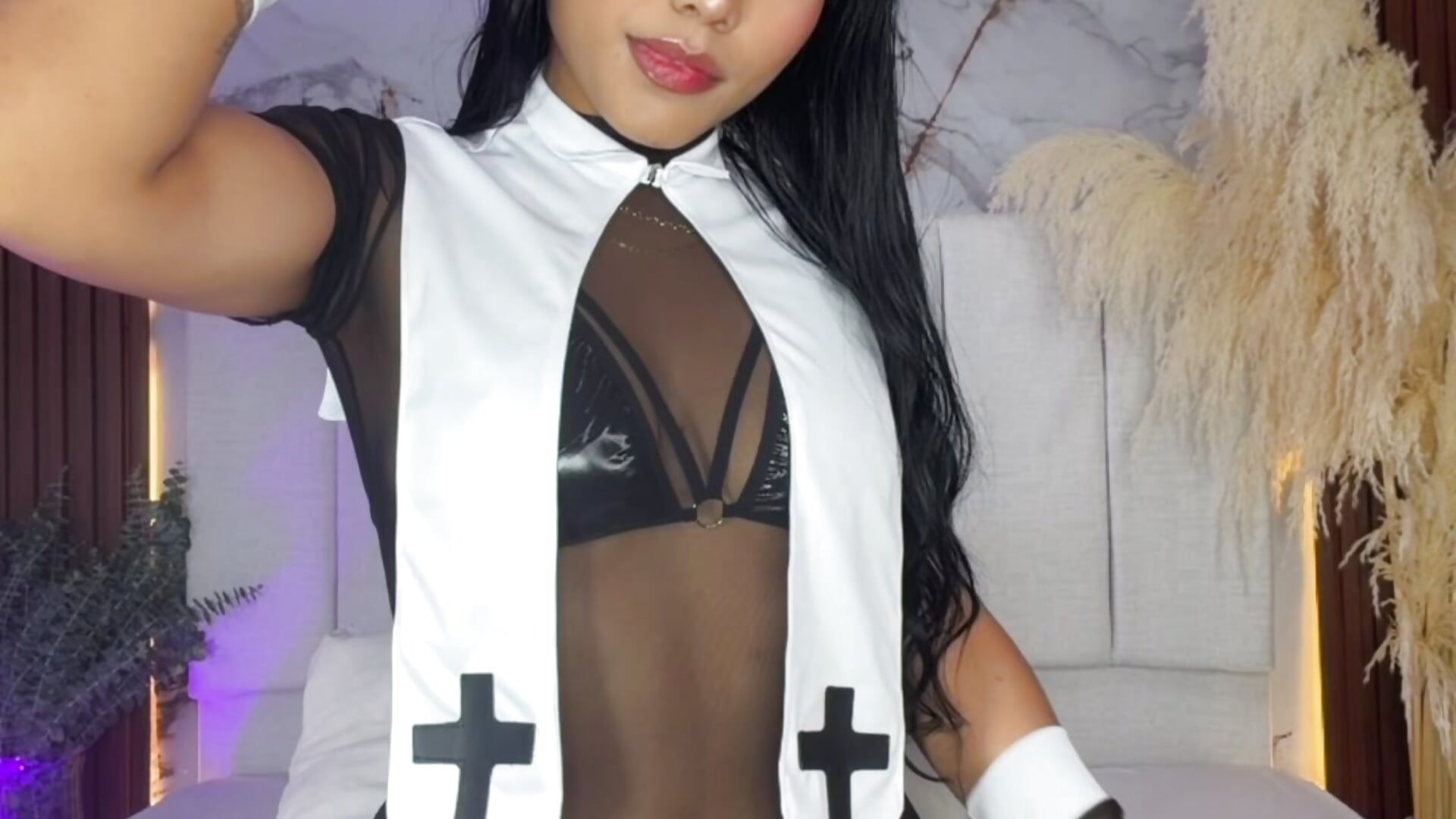 📿✝️🙏🏽 - vídeo de la modelo de cam Roxana_gomezz