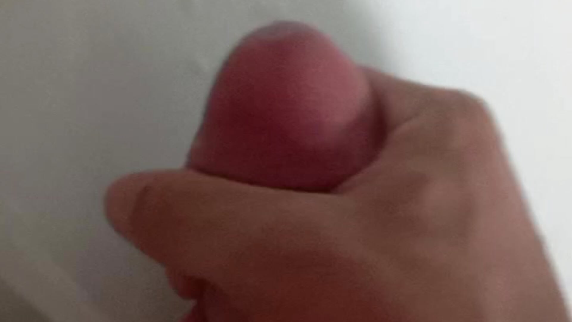 Sneaky Cum in Public Toilet sink. - master_panor 캠 모델의 동영상