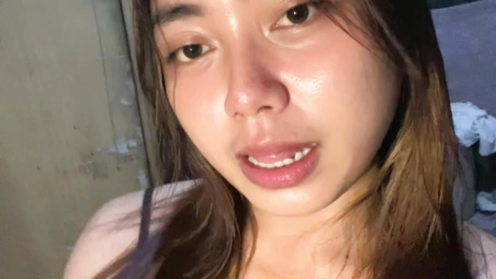 tiktok - vídeo de urslutgian modelo de câmara