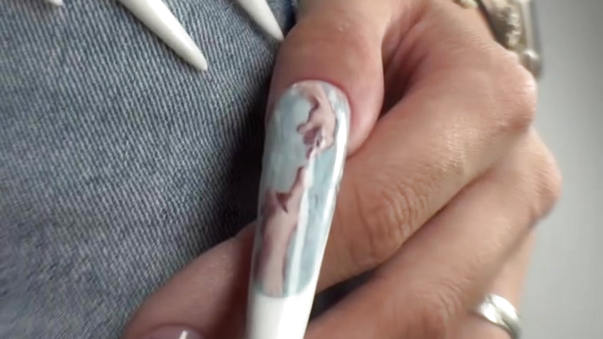 sharp nails - video van Amy_Davesss cam-model
