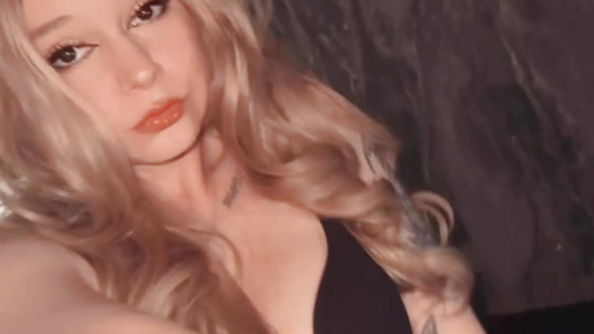 drown in my night-black eyes - video van Amy_Davesss cam-model