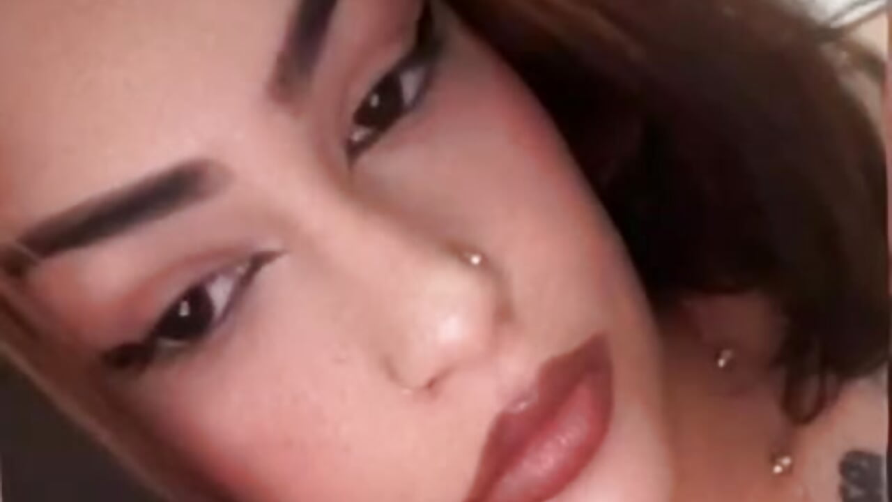 4 - video by VelvetRavenXX cam model