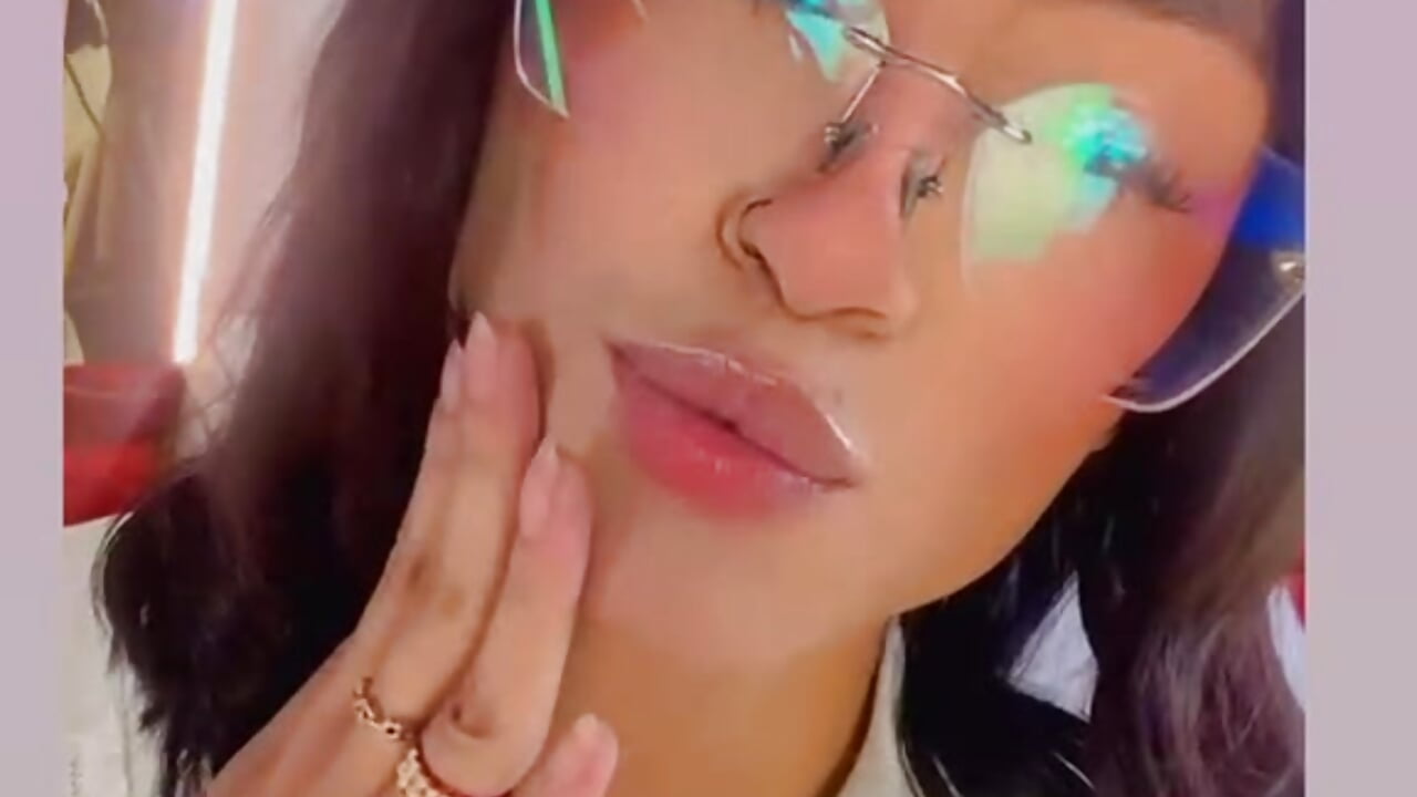 KISSES 😘 – video od webkamerové modelky candy_cataleya1