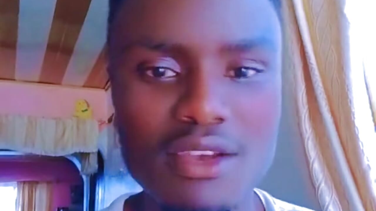 21535– Sexboi254 kameramodell videója