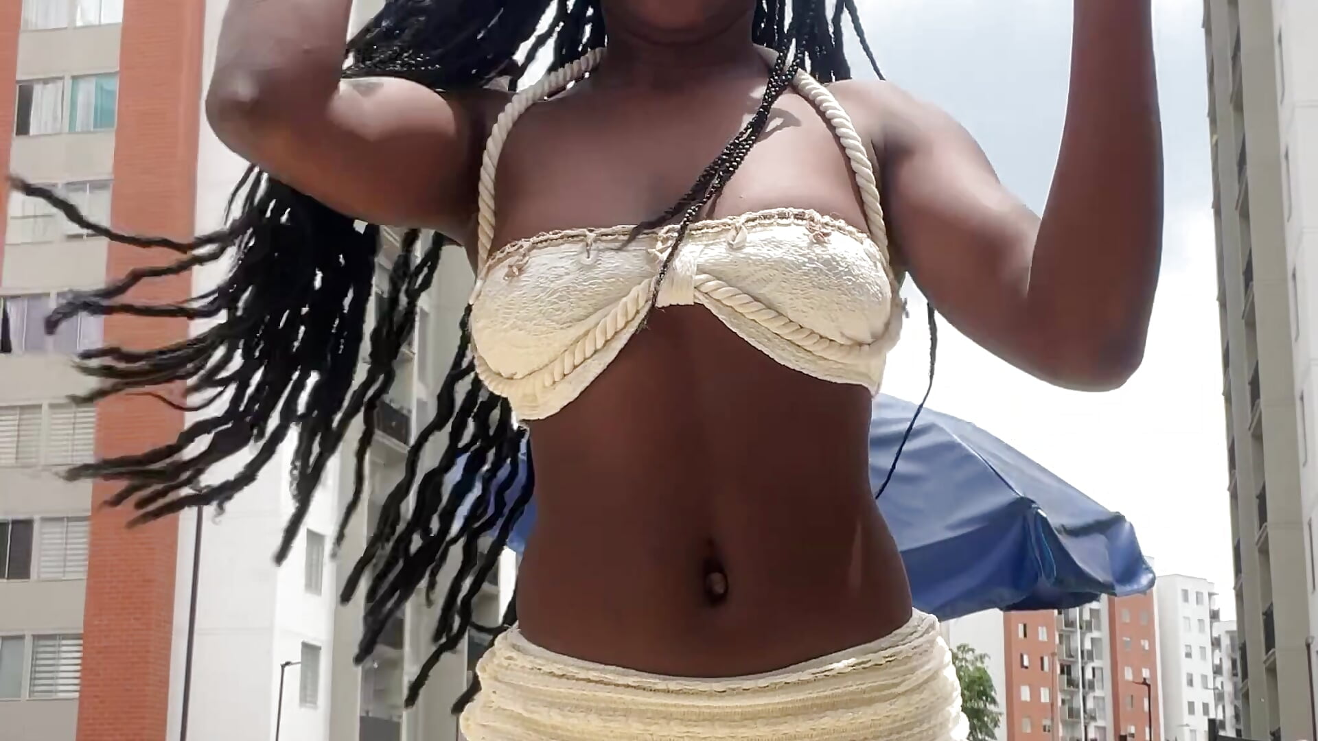 Pretty girl 👩🏾‍🦱🔥🌊 - βίντεο μοντέλου saraacollinsss