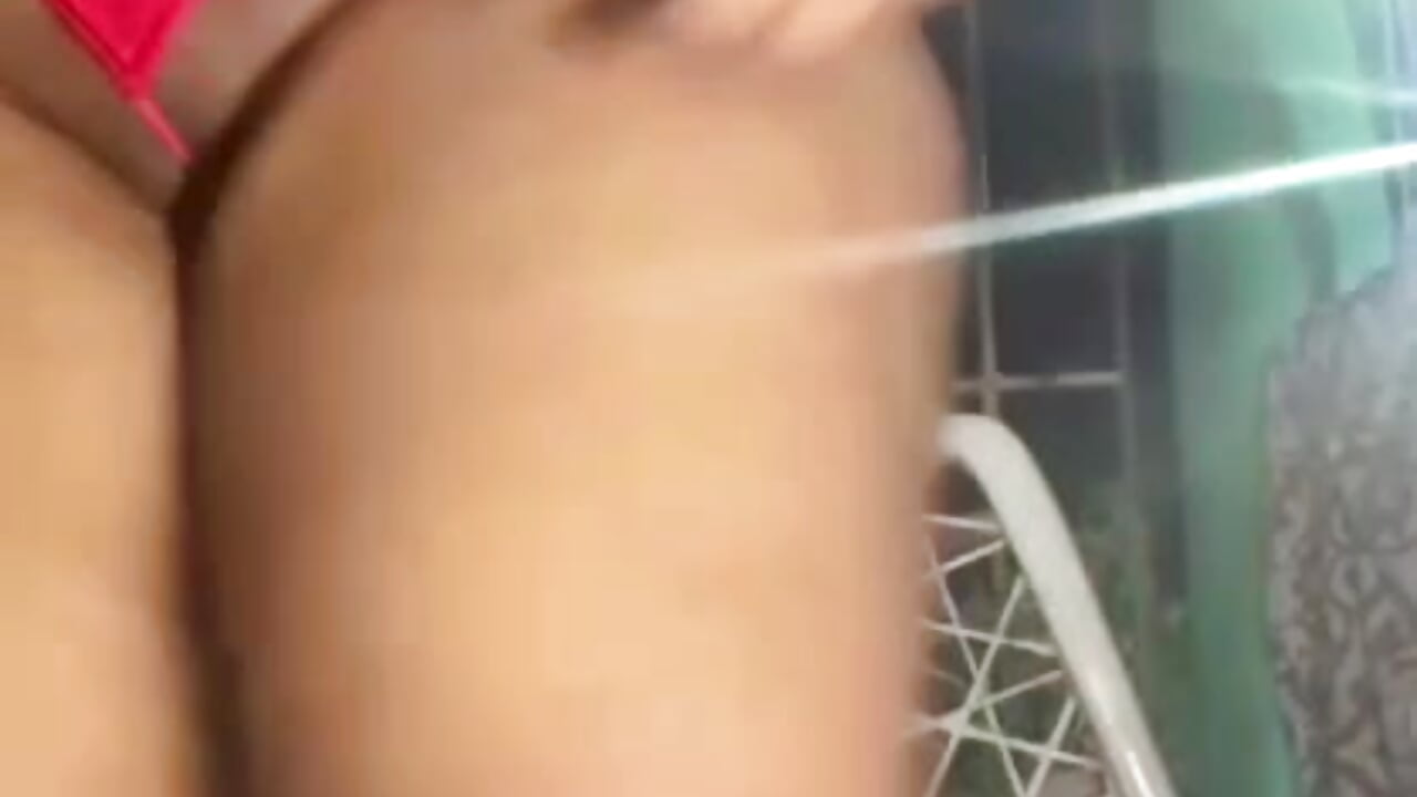 Naked on the balcony - video jeidily kameramallilta