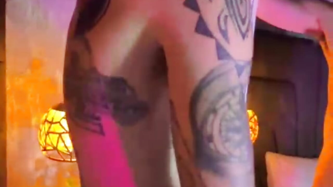 nipple play and cock – video modela na kameri Alexx_val
