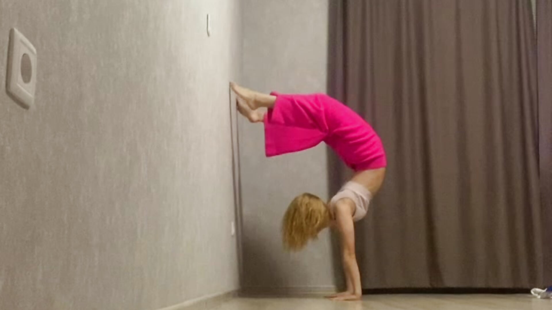 I’m back – video od webkamerové modelky Riley_flower_