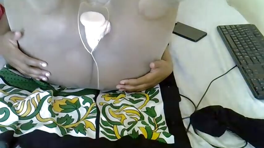 fucking and squiting in panthose is the best feeling ever – video af petitegirl43 cam-model