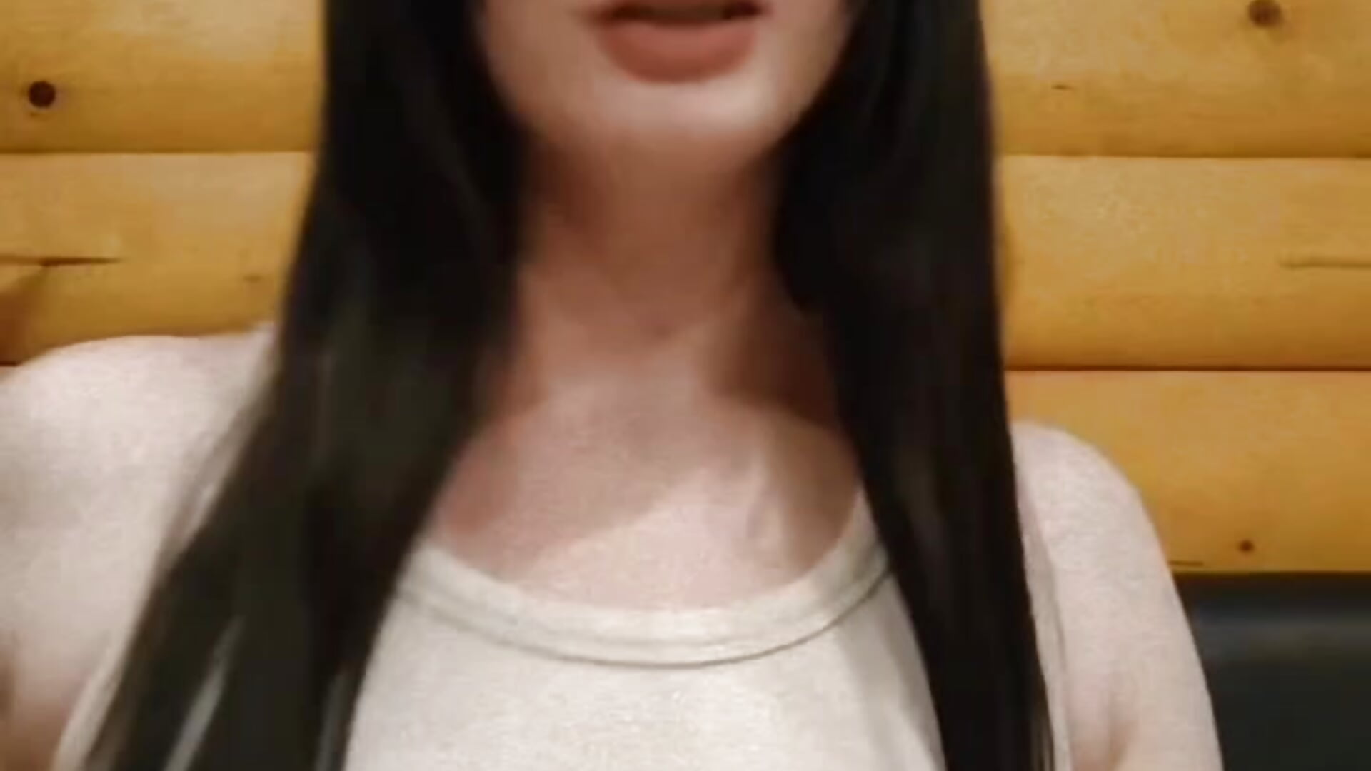 I'm cute here – video od webkamerové modelky SARACUTIELOL