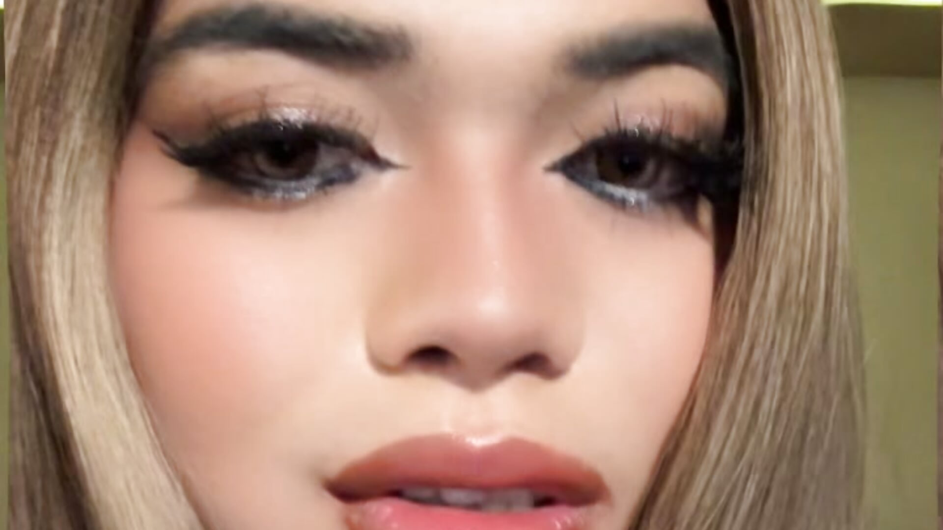 Slayyy!! - vídeo de la modelo de cam AlloraMarie