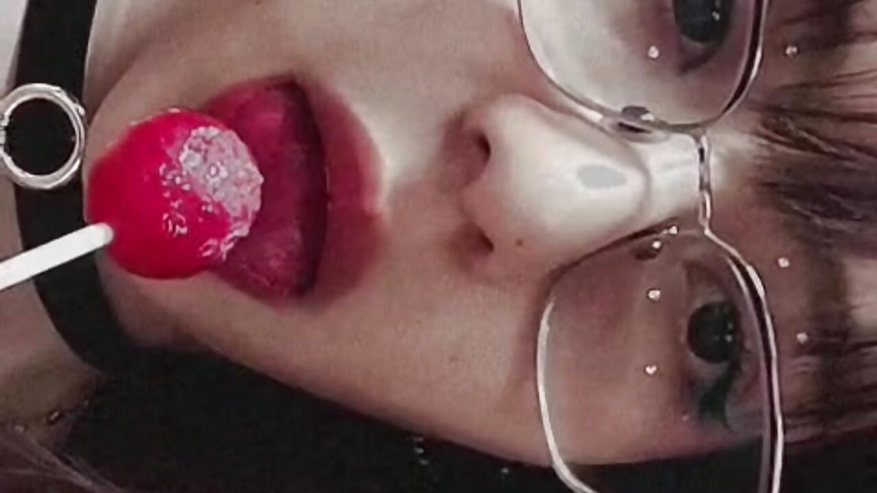 🍭 ME WITH MY LOLLIPOP 🍭 - video av abril_collinz cam-modell