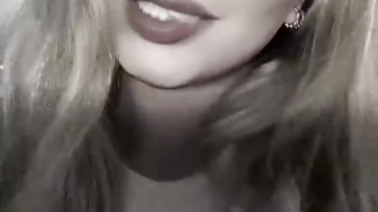 Bad girl - video by Natasha_rosee1 cam model