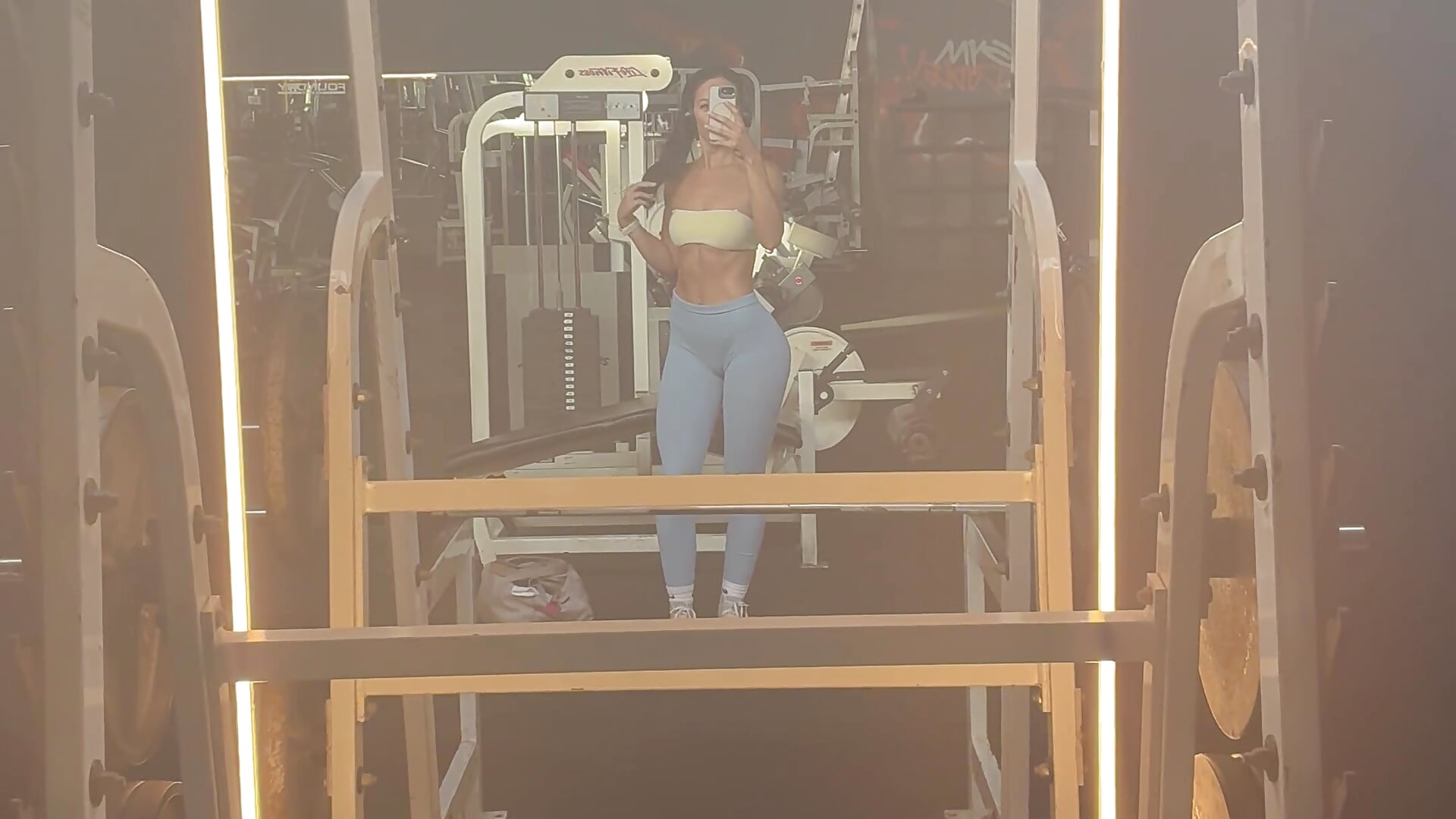 Happy Saturday 😝🍑 - video di ThePeachClub modella di cam
