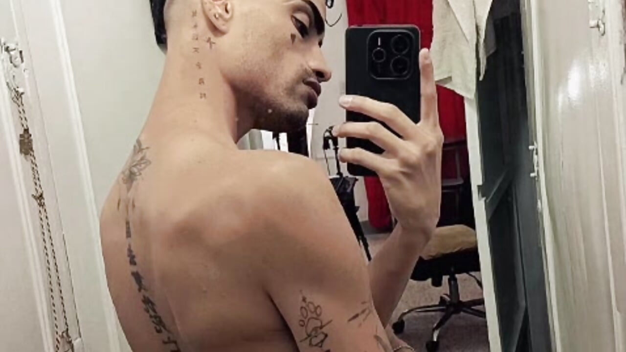 Latin_twink_lyam1