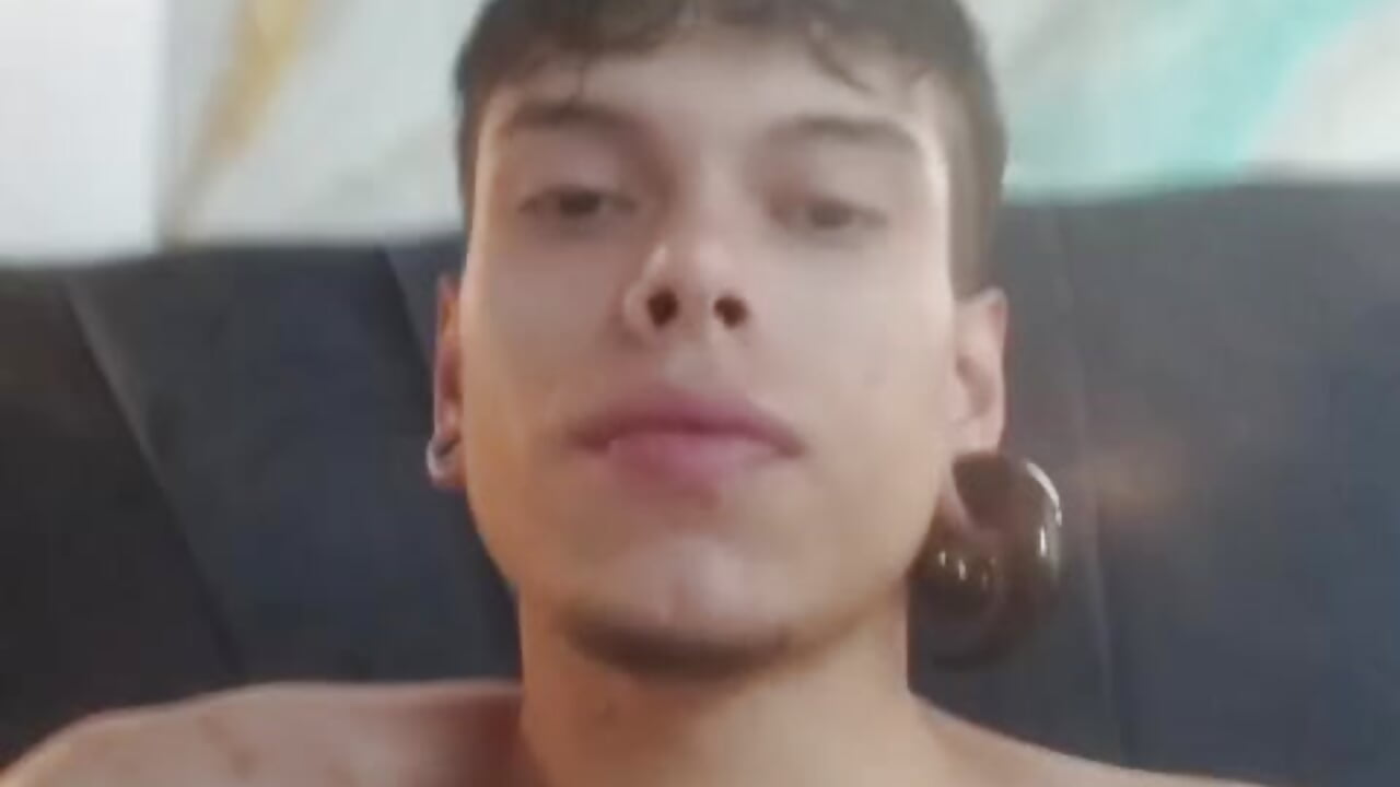 Kiwi_eban