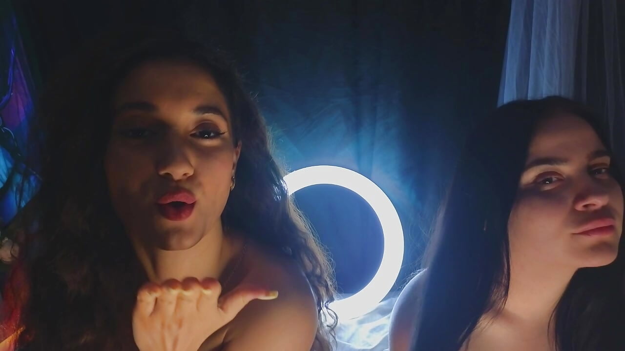😇Our sweet smiles and cutness😇 - vídeo de MarthaPrimroses modelo de câmara