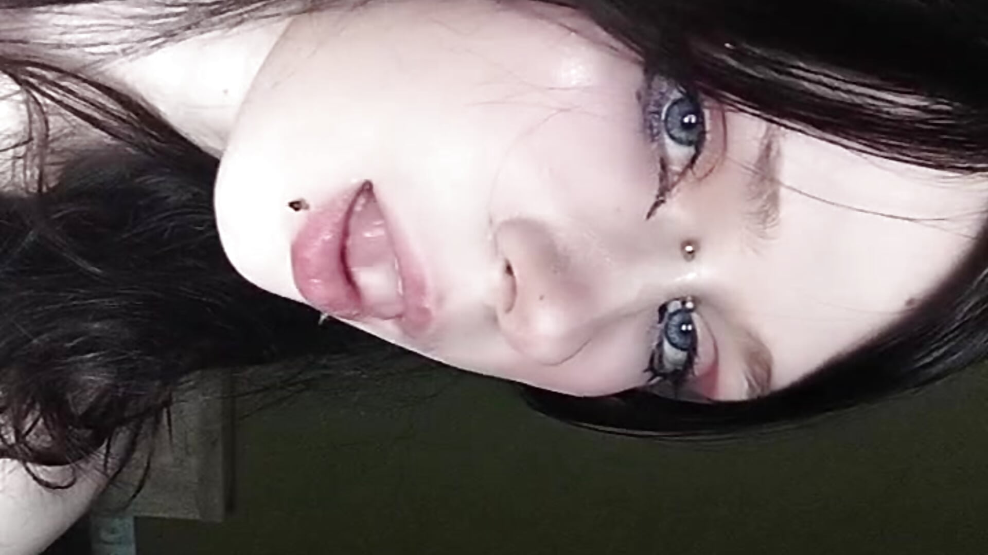 spoil my secrets - clip cu Rockfall model videochat