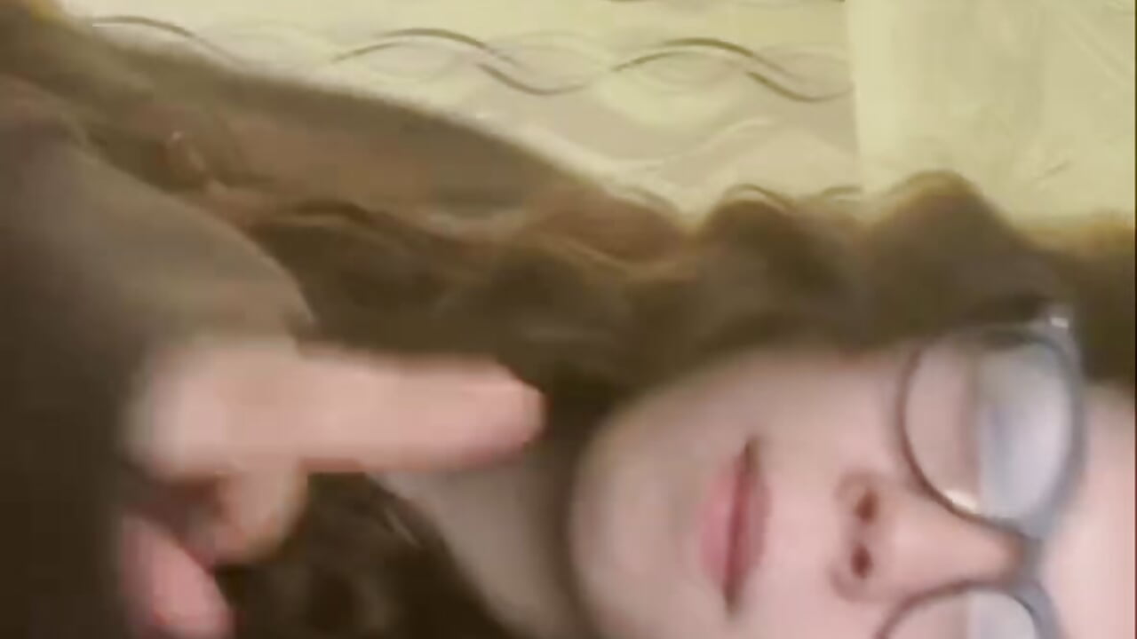 my second video - βίντεο μοντέλου SallyFacing
