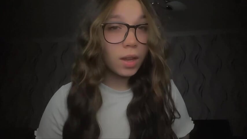my first video - βίντεο μοντέλου SallyFacing