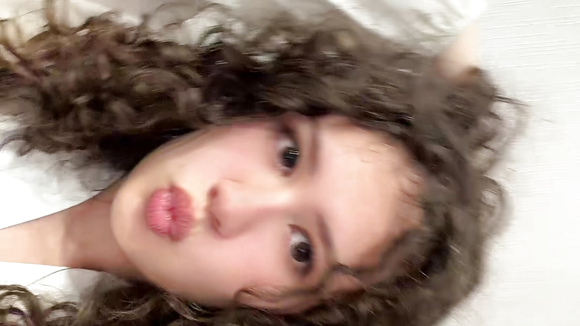 Cute girl^^ - video Curlix kameramallilta