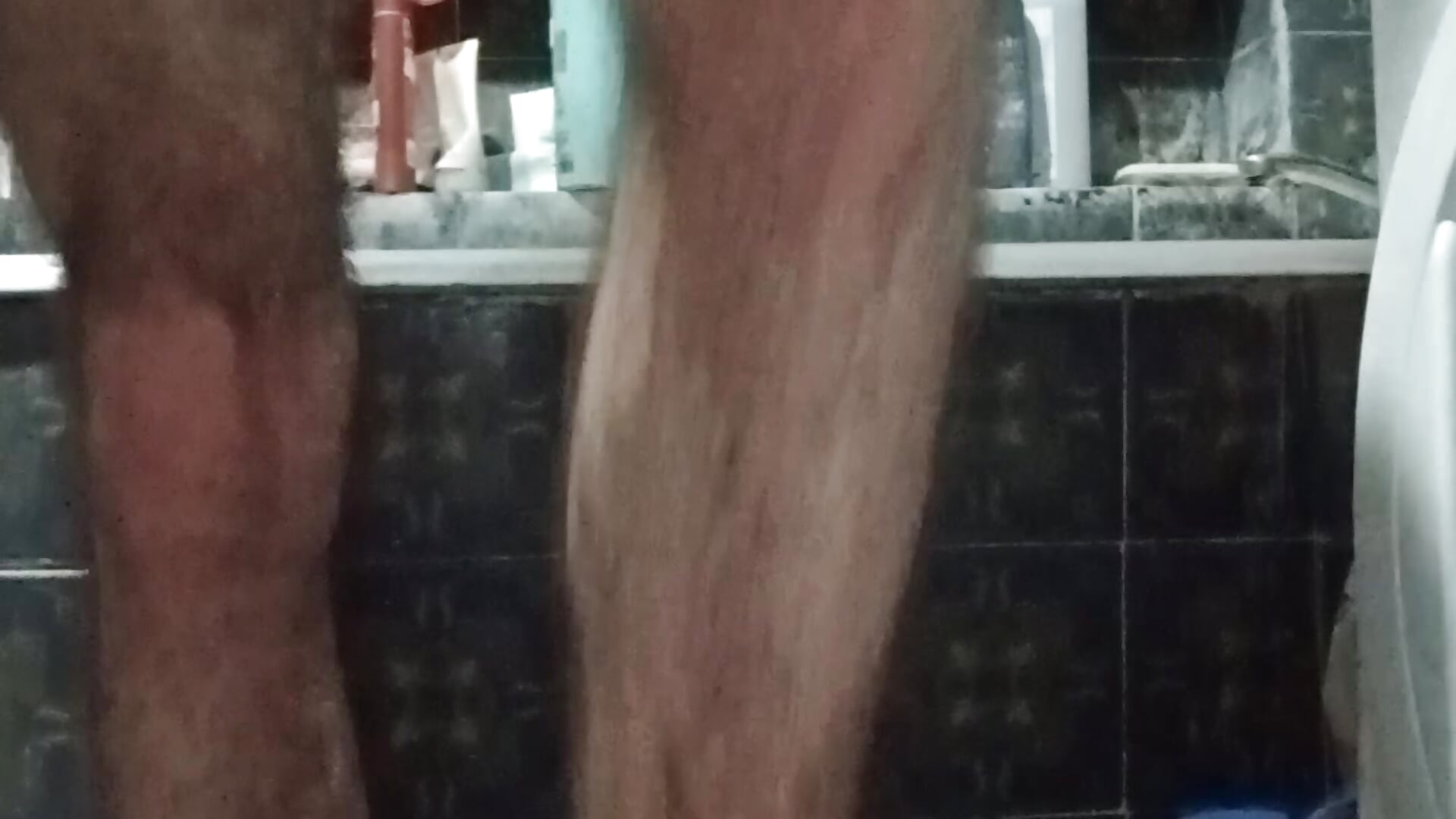 My legs, my feet, and my toes🦵🦶