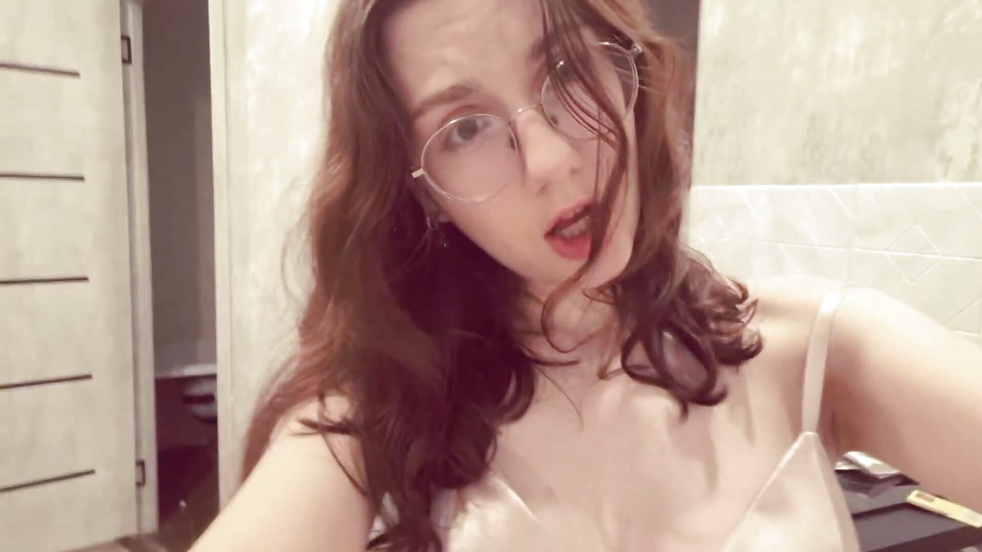 my cute face - video của người mẫu cam liLunny_