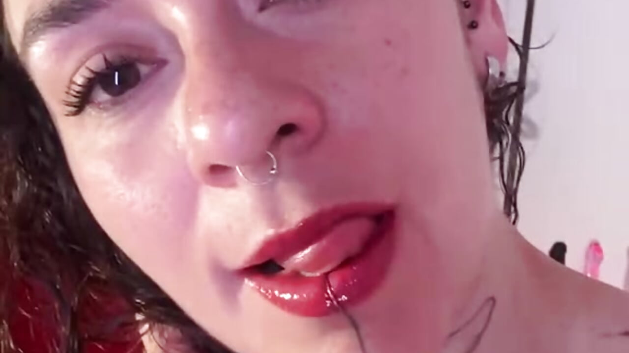 💋 My lips have a story to tell 😈 - video av Laguertha___ cam model
