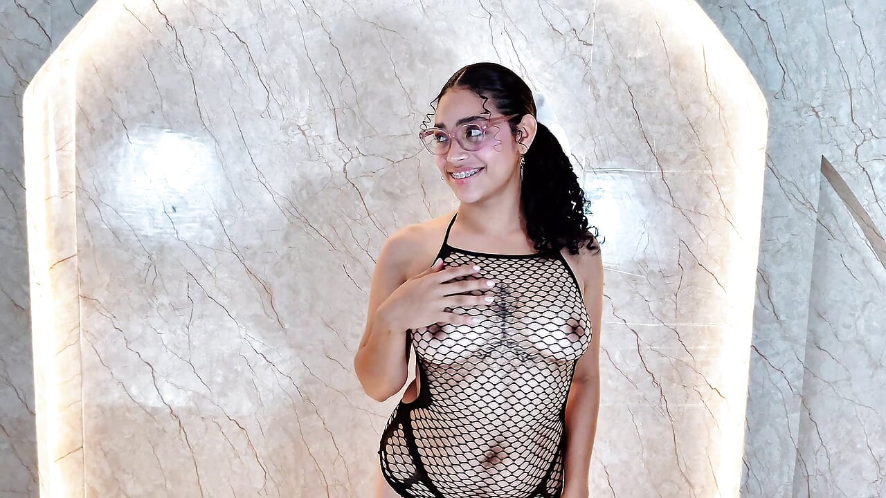 Sexy Luna - video by Luna-Velvett1 cam model