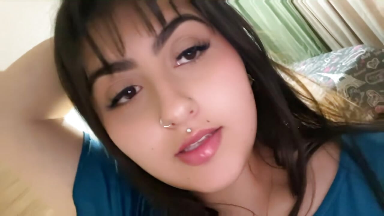 MY FAVORITE SONG - KaroVelvett adlı kamera modelinin videosu