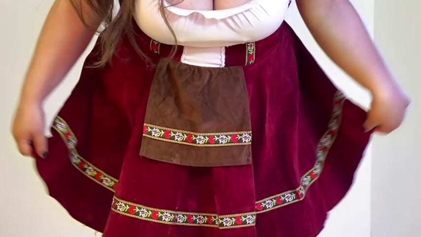 With you I want to toast not only with beer, but repeat the whole night. - video by SaraThonson_ cam model