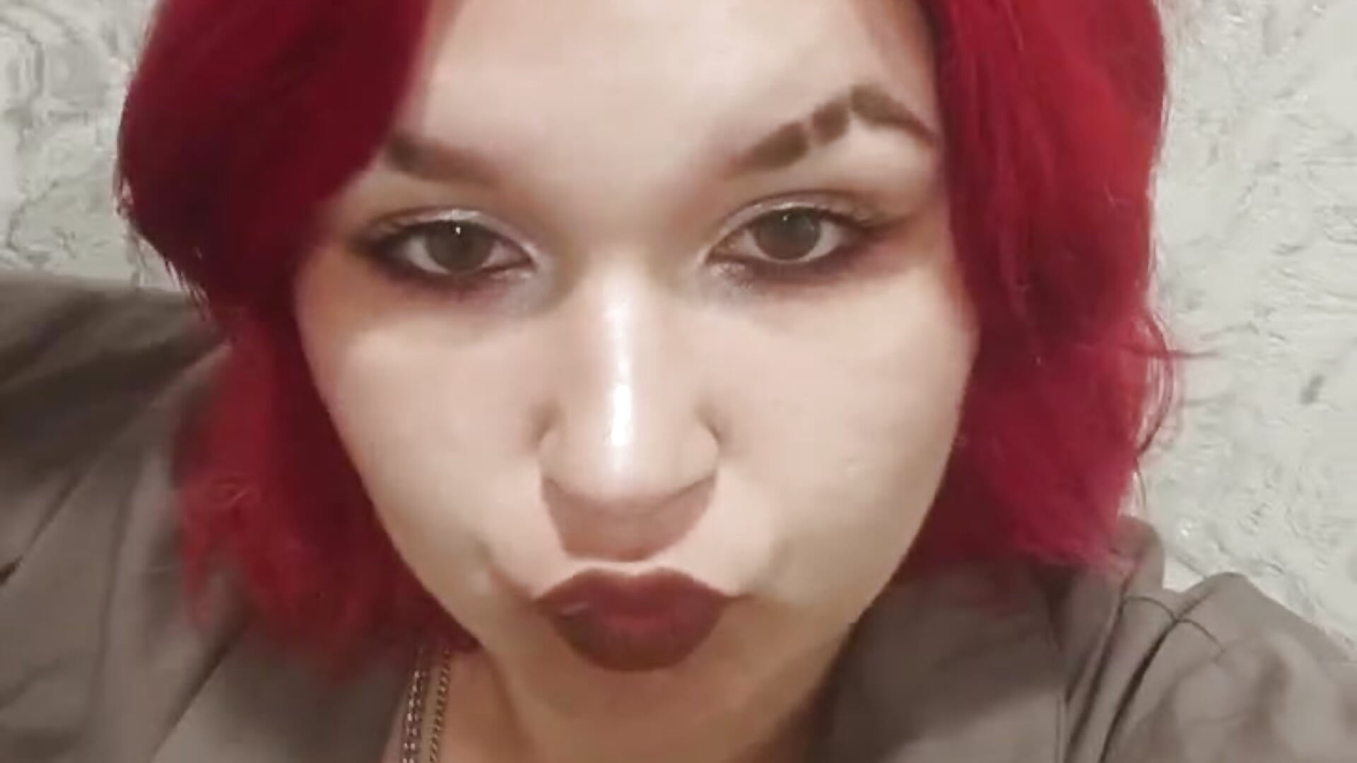 document_5366212545705186938 - video by Emma_Davise cam model