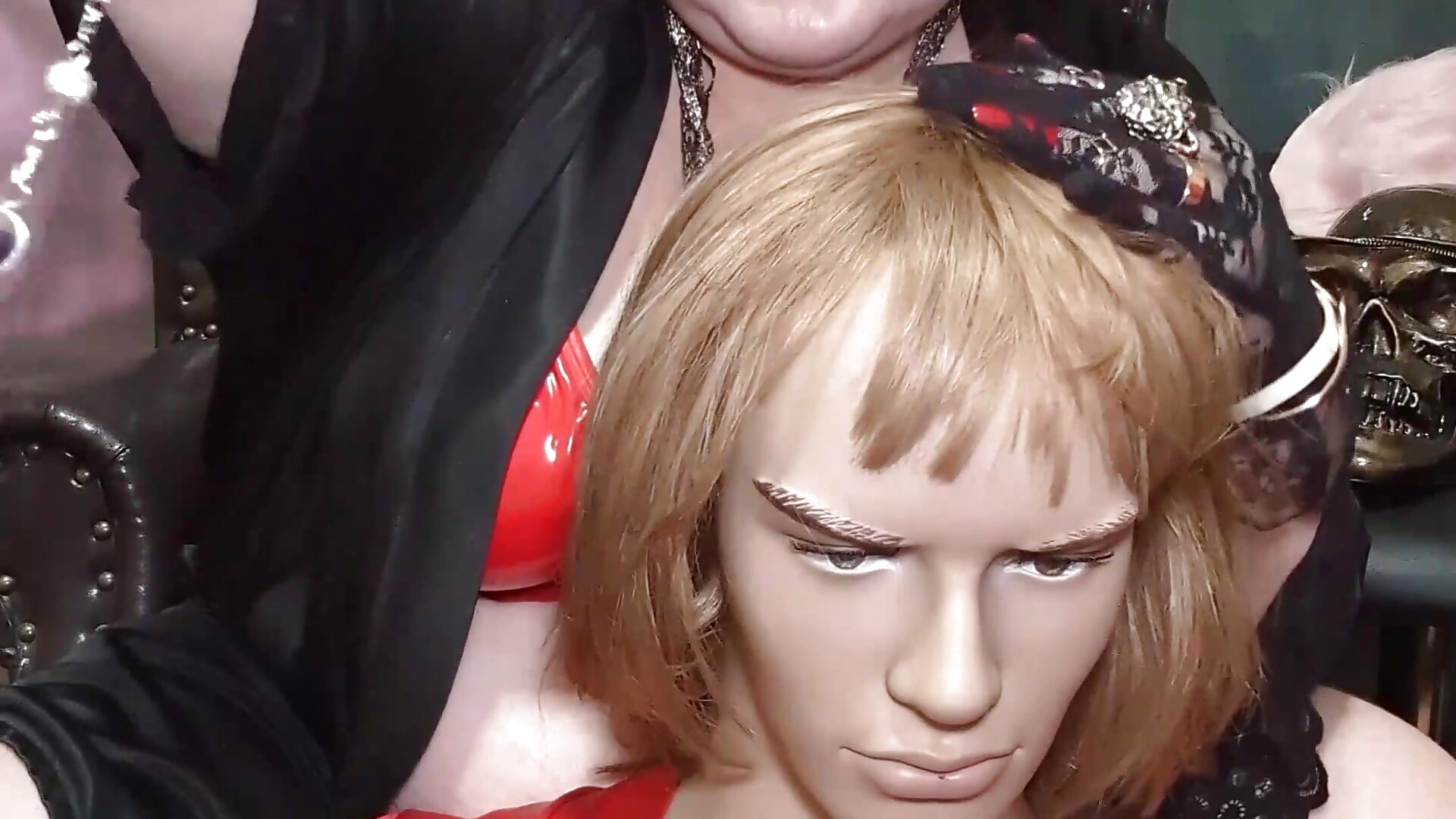 Pendant induction - video di KaryQueen modella di cam