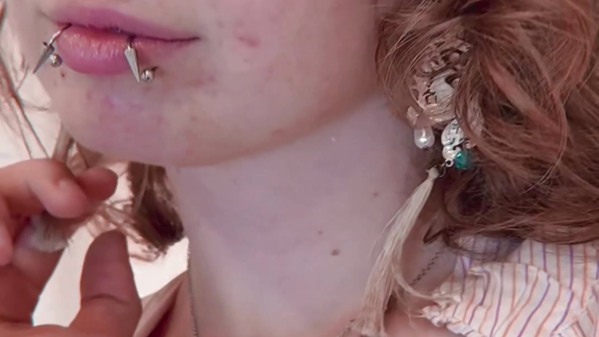 my piercing :3 – video od webkamerové modelky VioletDesiree