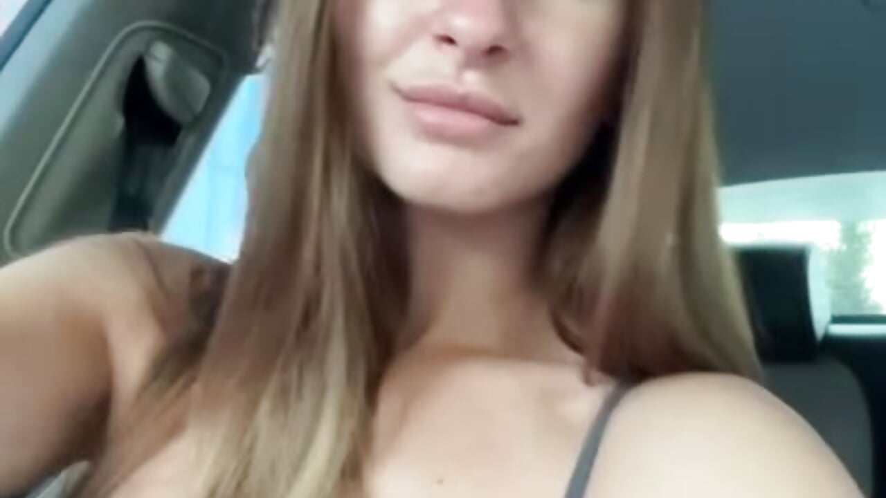 Welcom – video modela na kameri IrisBloomm