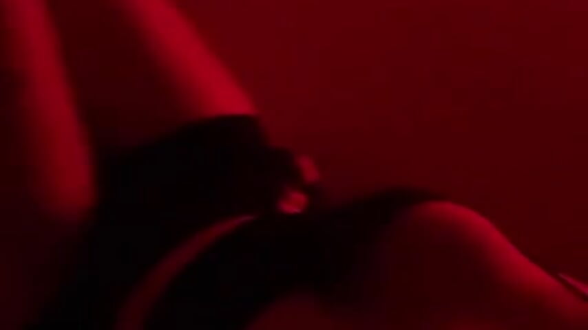 Tik tok #1 - video van MayaPratt cam-model