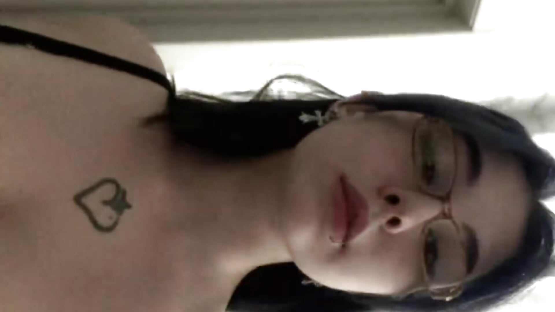 Public - clip cu HollyFletcher model videochat