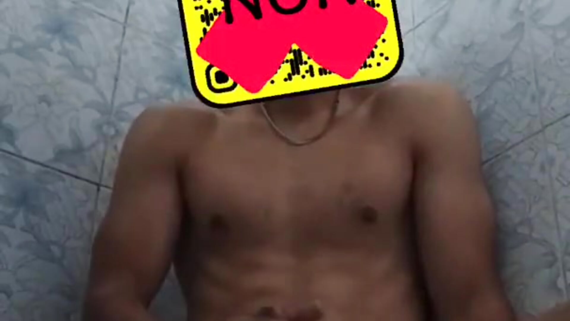 Hot cumshot 🍆💦in the bathroom — filmik turbooherexx, modela(-lki) na kamerkach
