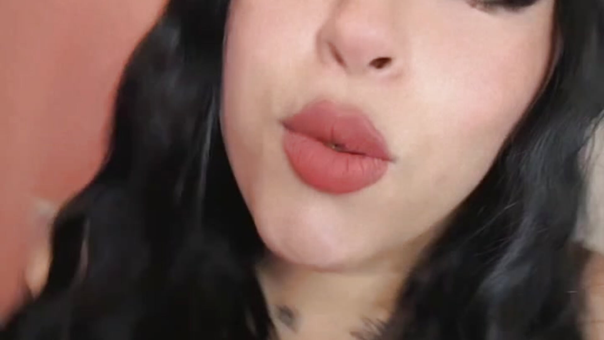 Im new here hun 💞 - video by Valery_Marie cam model