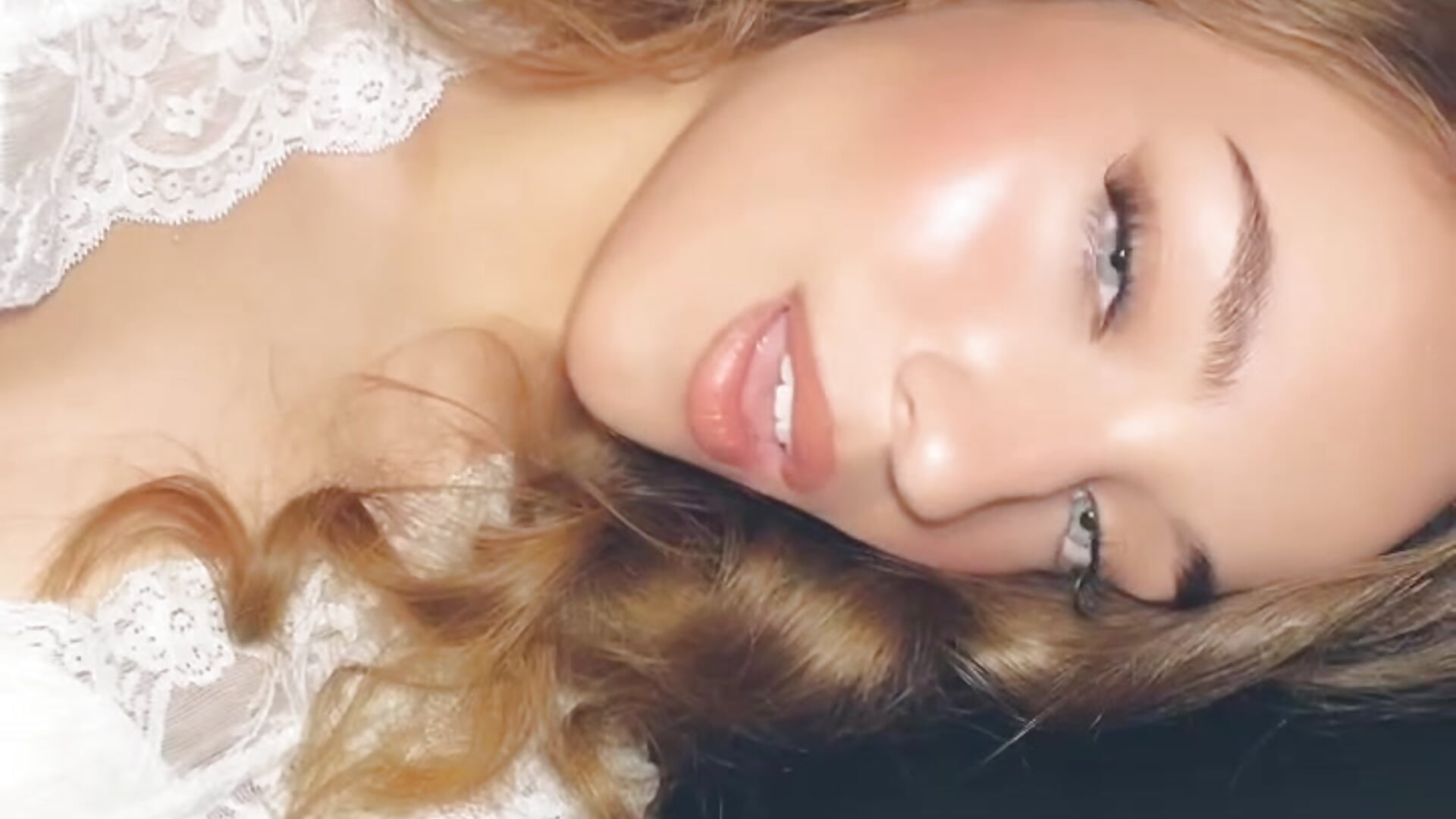 its me - video by TanyaSavela cam model