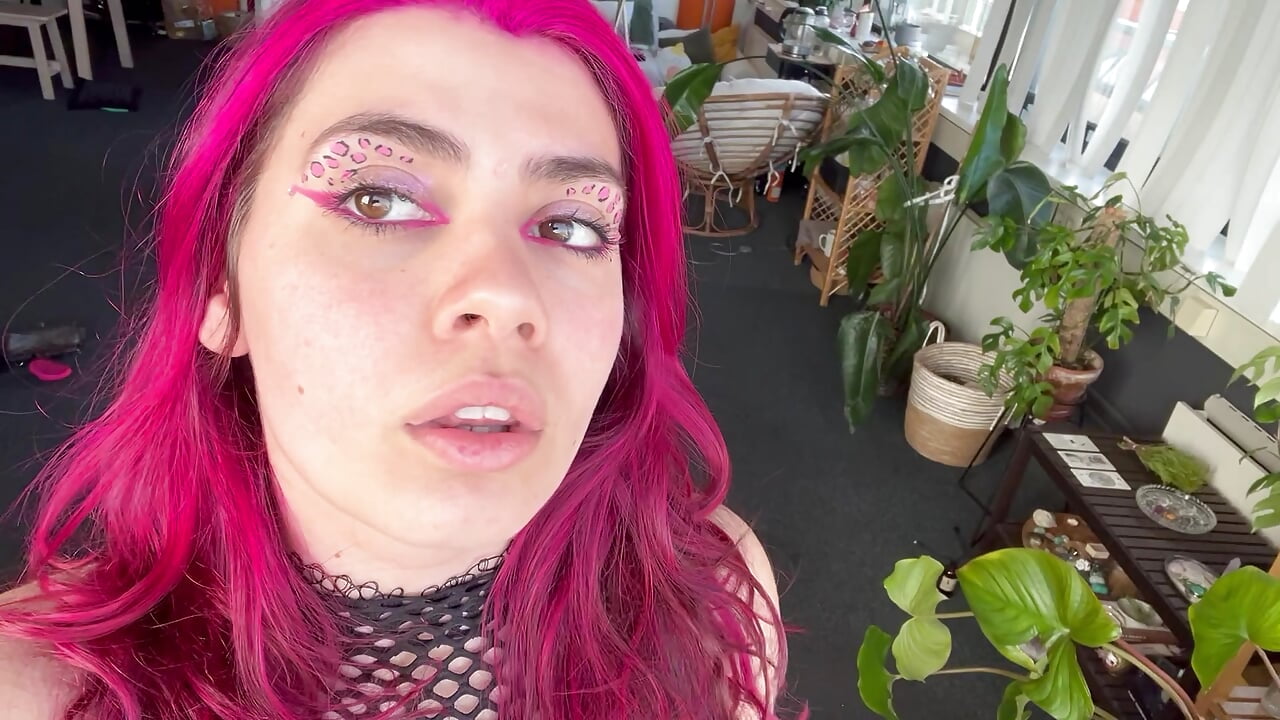 a little kiss;) - vídeo de la modelo de cam ValentinaPinkxo