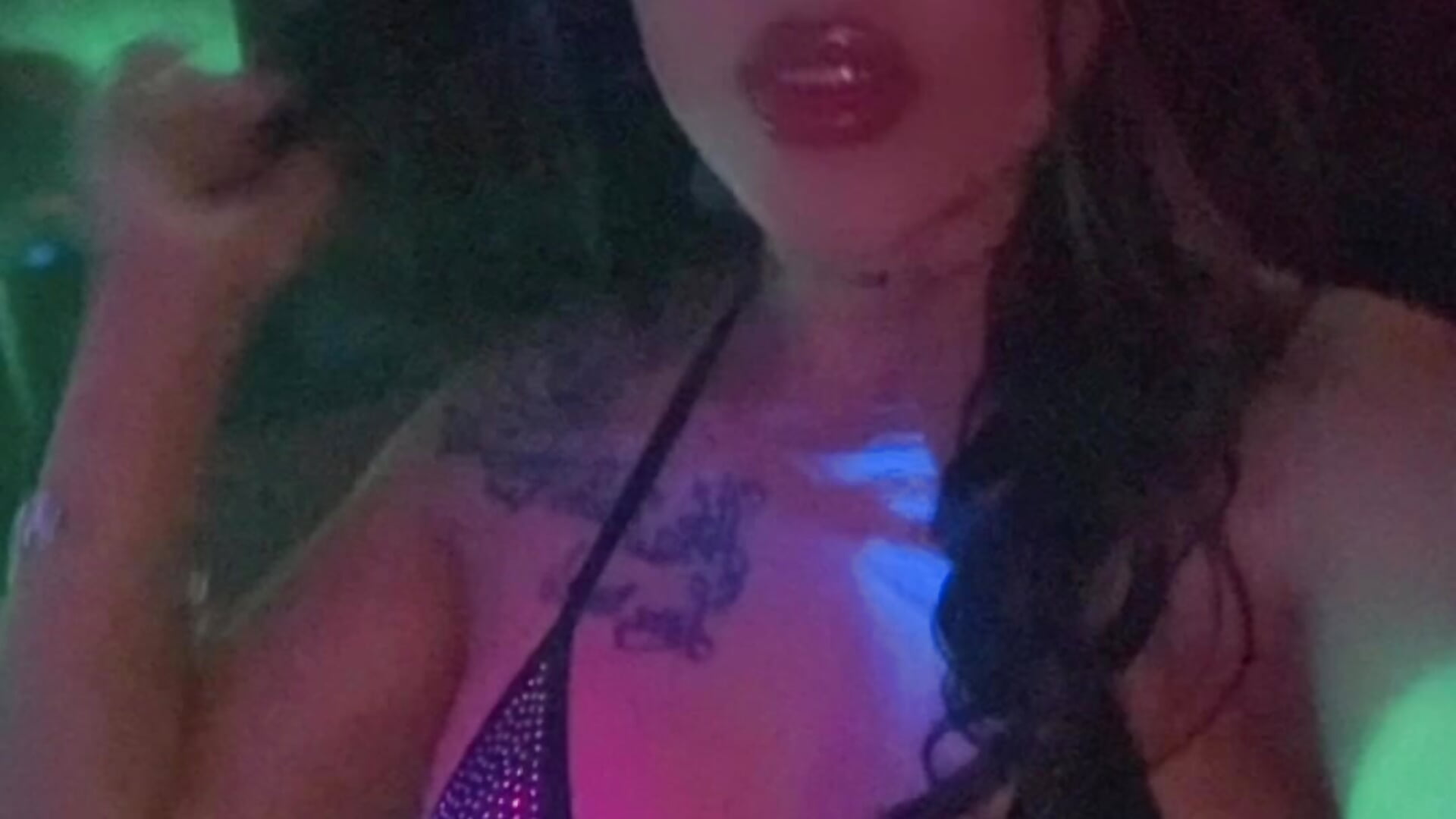 Me veo linda ✨ - video by Mela0097 cam model